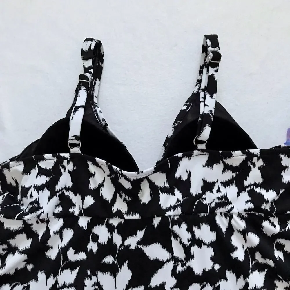Swim Solutions NWT Tummy Control Flyaway Swimdress Women 20W - Picture 6 of 11